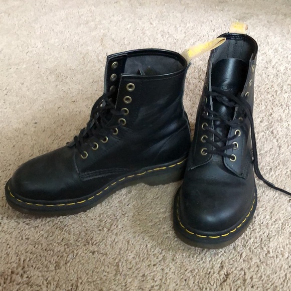 Dr. Martens Shoes - Vegan leather Dr Martens